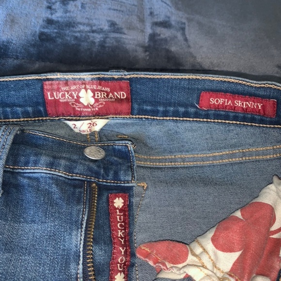 Lucky Brand Sofia Skinny Jean - Picture 3 of 4